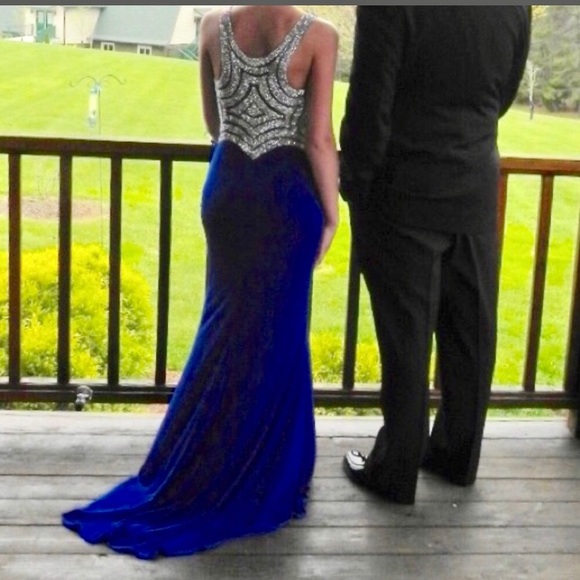 Sparkly blue prom dress - Picture 1 of 2